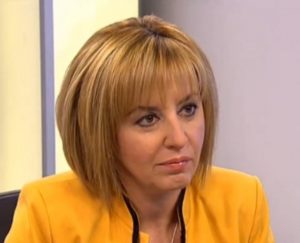Manolova Според Мая Манолова отпадането на таксите за детски градини и ясли е добро решение за справяне с демографската криза