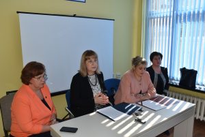 cacheva2802194 Министър Цецка Цачева и кметът Корнелия Маринова откриха специалната „Синя стая” в Ловеч