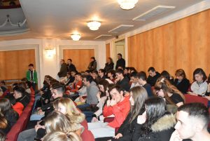 sastezaniemat16031912 Учениците от Американския колеж с най-много първи места на националното състезание по математика в Ловеч