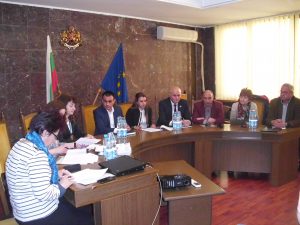 komisiaou1704191 1 Комисия по заетостта към Областен съвет за развитие одобри назначаването на 74 безработни по Регионална програма за заетост