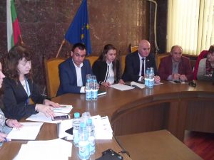 komisiaou1704191 4 Комисия по заетостта към Областен съвет за развитие одобри назначаването на 74 безработни по Регионална програма за заетост