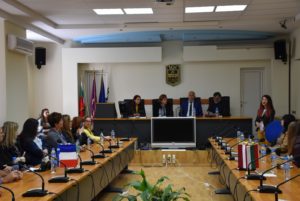 erazum1705191 Кметът на Ловеч се срещна с ученически делегации от Гърция, България, Латвия, Италия, Франция и Испания