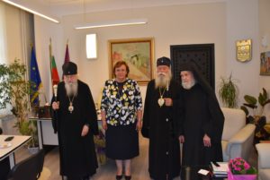 vl 1 КМЕТЪТ КОРНЕЛИЯ МАРИНОВА ПРОВЕДЕ СРЕЩА С ЧУЖДЕСТРАННАТА ЦЪРКОВНА ДЕЛЕГАЦИЯ, ПРЕБИВАВАЩА В ЛОВЕЧ