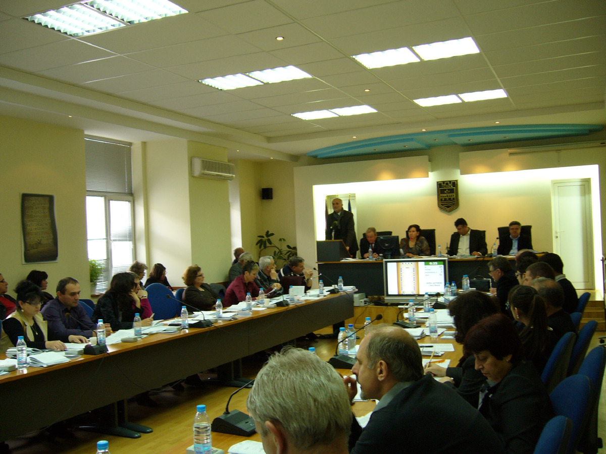P1240018 Съветниците одобриха план-сметката за 2012