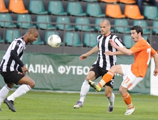 Девет от Литекс губят 0:1 в Монтана