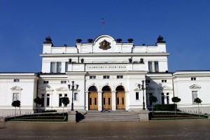 parlament404121 С Отворено писмо до властта 56 граждански организации категорично настояват Законът за социалните услуги да влезе в действие и да се пристъпи към разработване на подзаконовата нормативна база