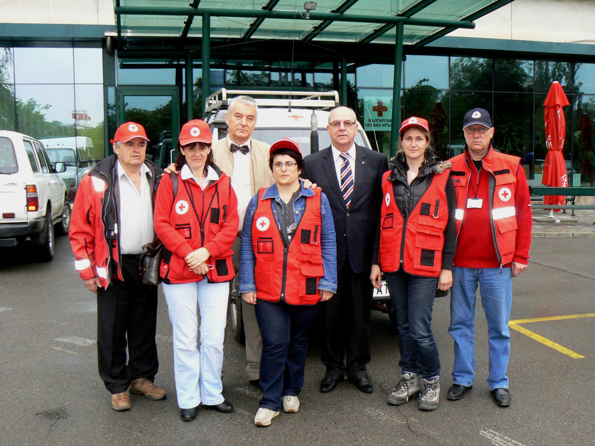 redcross2905121 БЧК ИЗПРАЩА ДОПЪЛНИТЕЛЕН ЕКИП ОТ ПСИХОЛОЗИ В ПОМОЩ НА ПОСТРАДАЛИТЕ ОТ ЗЕМЕТРЕСЕНИЕТО
