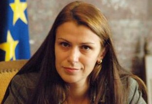sabcheva1206121 e1339498518704 ПОЗДРАВИТЕЛЕН АДРЕС ДО ВСИЧКИ ДОБРОВОЛЧЕСКИ ОРГАНИЗАЦИИ В ЛОВЕШКА ОБЛАСТ ПО ПОВОД 5 ДЕКЕМВРИ – МЕЖДУНАРОДЕН ДЕН НА ДОБРОВОЛЧЕСТВОТО