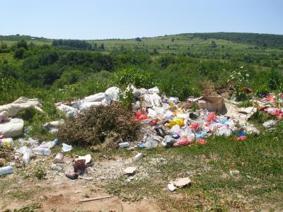 smetishte2206121 Грозно сметище видя областният управител в Гозница, апелира за незабавна реакция