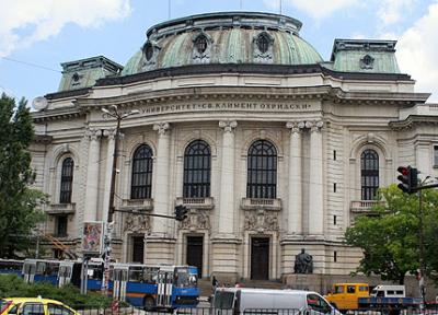 su1607121 Посредственост превзема университетите
