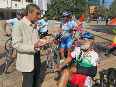 velomaraton1909123 Зам.-кметът Петков посрещна велосипедната обиколка на Северозападна България