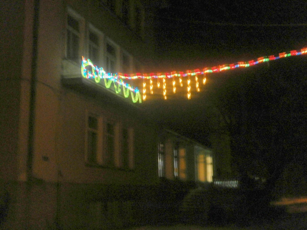 slatina1312123 И Слатина в коледна премяна