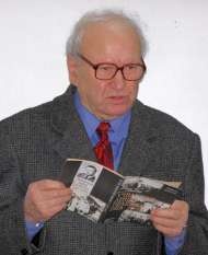 2009 1216 Mariana image004 Ацата – сладкодумецът с необуздания граждански дух