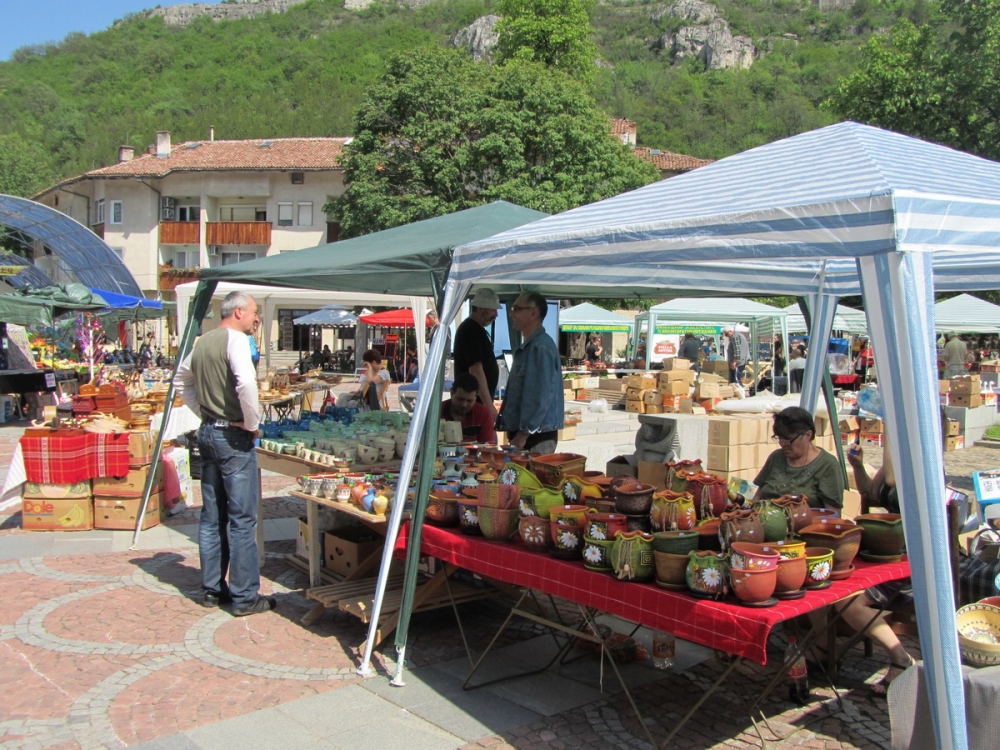cvetnica2704132 Връбнишкият панаир в Ловеч
