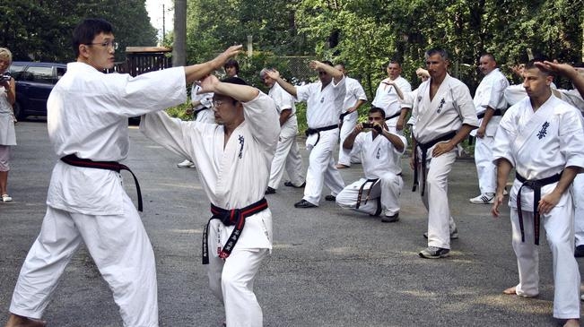 karate2008131 Троян – домакин на 5-ти Международен карате семинар „Неутрализиране, задържане и контрол на нарушители“ Троян – 2013