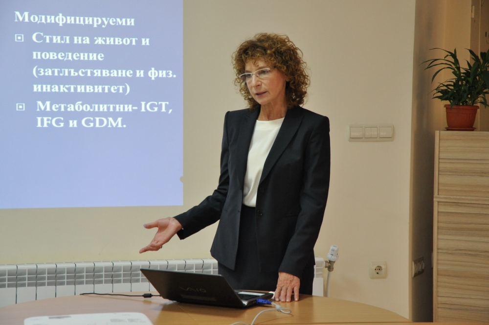 malinapetkova210131 22-ама пациенти прегледа безплатно доц. Малина Петкова по проект на общината и „Унифарм“