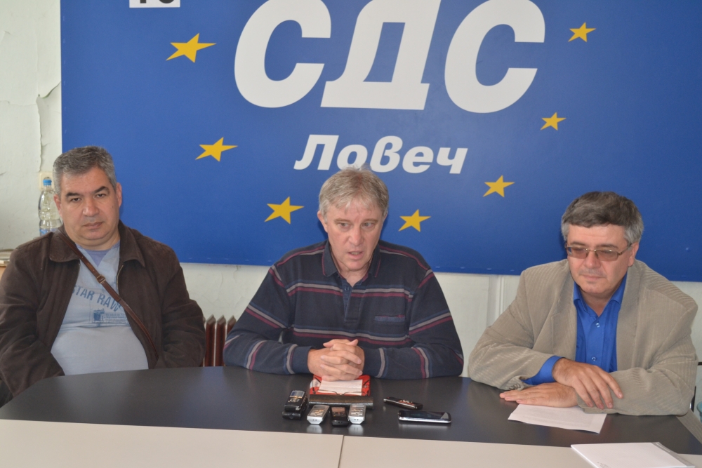 sds1710131 Д-р Георги Митев СДС: Толкова слаб като качество Общински съвет не е имало! Има съветници със скрити зависимости! Какво става с групата на ГЕРБ?
