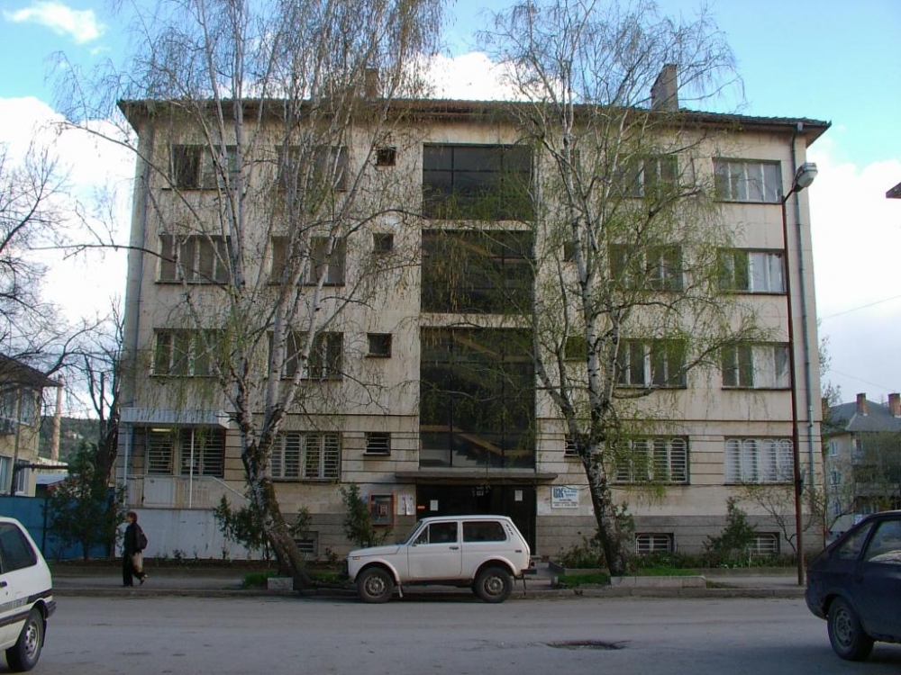 sgrada wik2810131 Служителите на ВиК Ловеч категорични – не искат смяна на борда! Започнаха подписка в защита на професионалното ръководство на дружеството