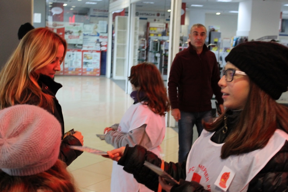 redcross112134 БМЧК отбелязва 1 декември - Световния ден за борба срещу ХИВ/СПИН