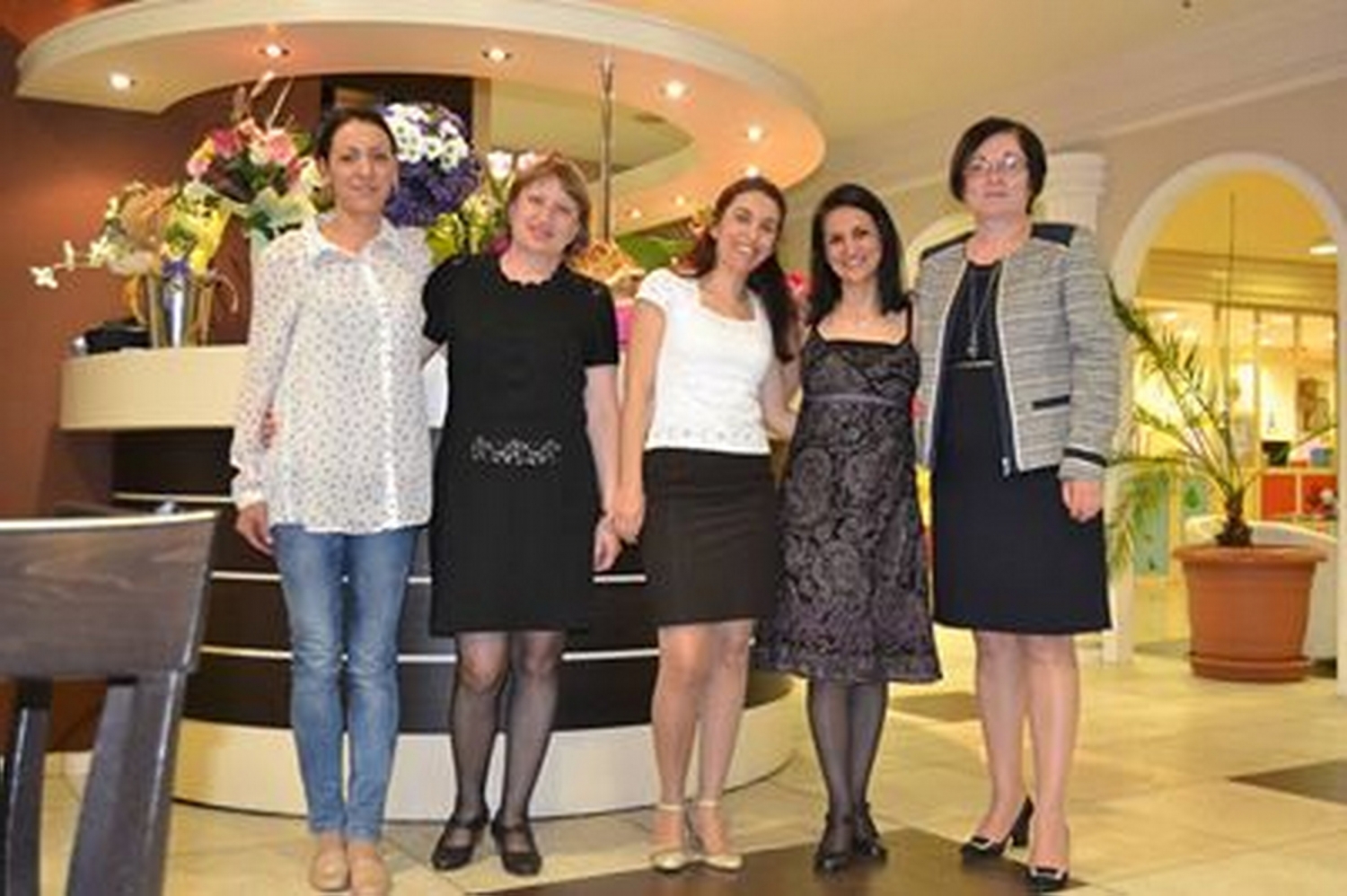 znanie2503141 „Знание“ отпразнува 20-и рожден ден