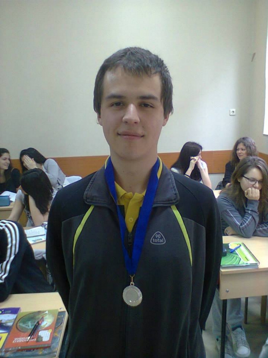 konstantineg1405141 Константин Иванов от Езиковата вицешампион на Източна Европа по английски на HIPPO в Италия