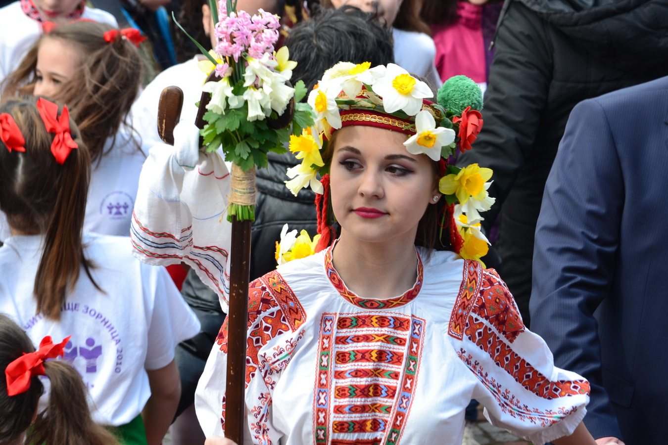 DSC 0326 Цветница е! Кумичка на пролетният празник в Ловеч стана красивата Виктория Георгиева