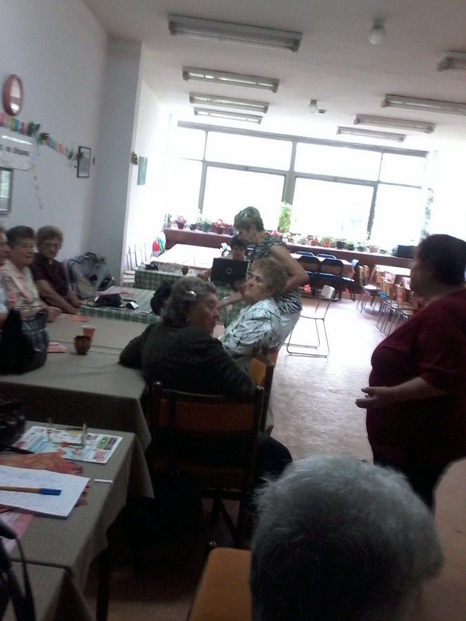 redcross1206151 РЗИ ИЗНЕСЕ ЛЕКЦИИ НА ТЕМИ „РАК НА МЛЕЧНАТА ЗЛЕЗА” И „ВЪЗПАЛЕНИЕ НА ДЕБЕЛОТО ЧЕРВО И КОЛИТ” ПРЕД ВЪЗРАСТНИ ДОБРОВОЛЦИ НА БЧК