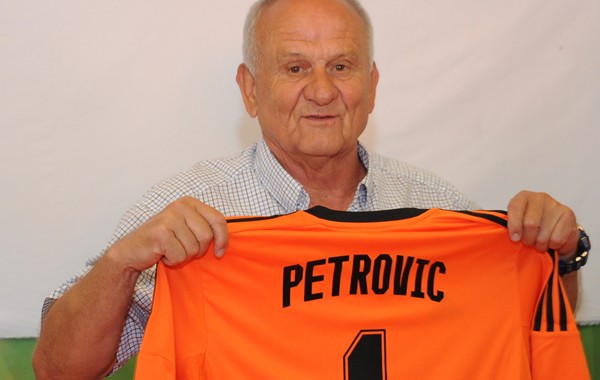 petrovich1207151 Официално: Люпко Петрович пое Литекс