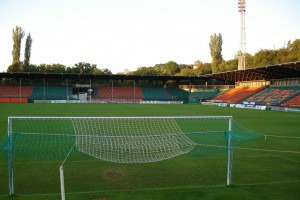 stadion1007151 e1436516121916 Ловчалии няма да могат да гледат на живо провеждащият се в града мач между ФК „Апоел“ (Беер Шева) и „Черно море“ (Вн)