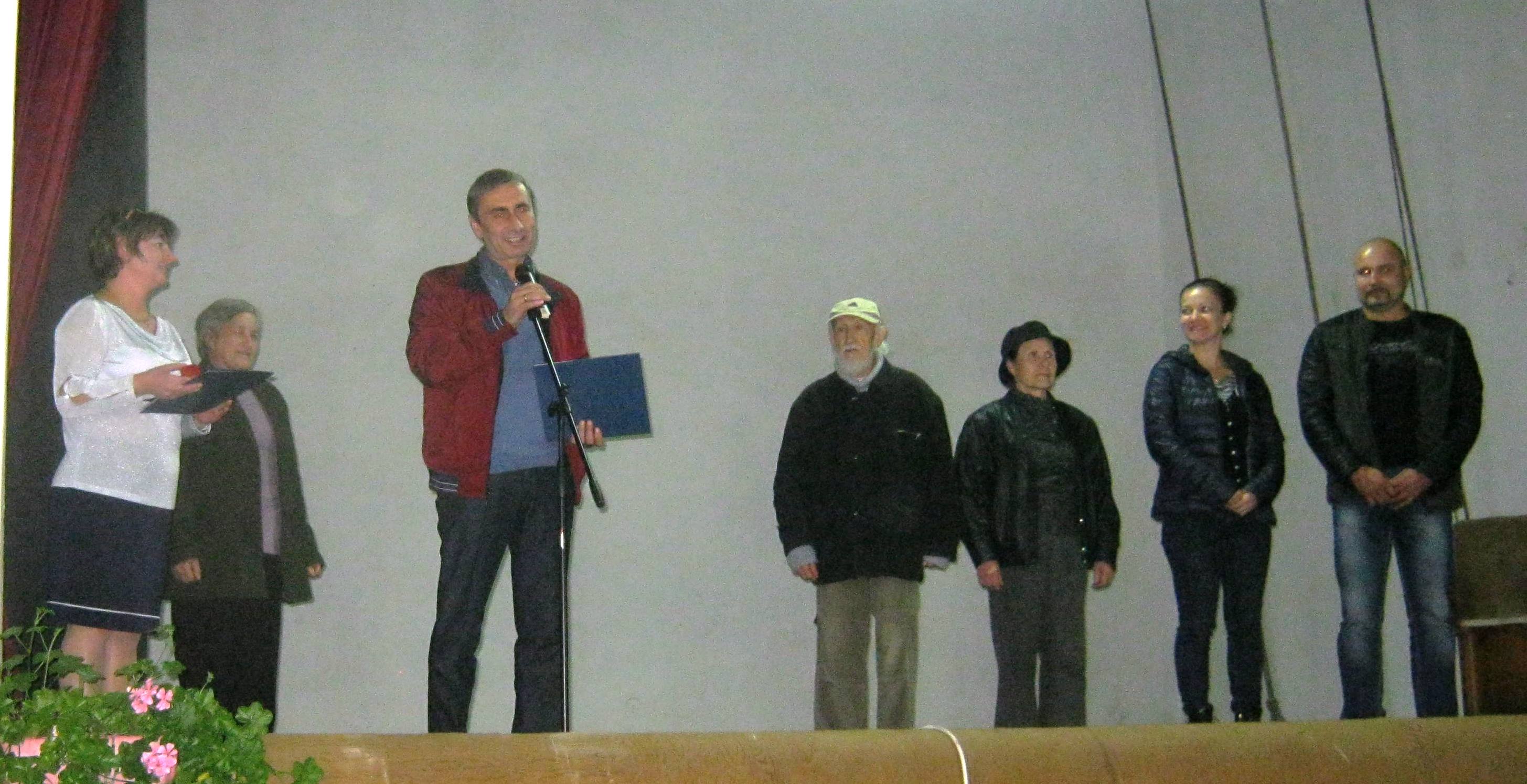 nagradi2010151 Община Ловеч удостои с Почетна значка художникът Йозев Гаджовски и дарителят на храма в Гостиня Момчил Кръстев