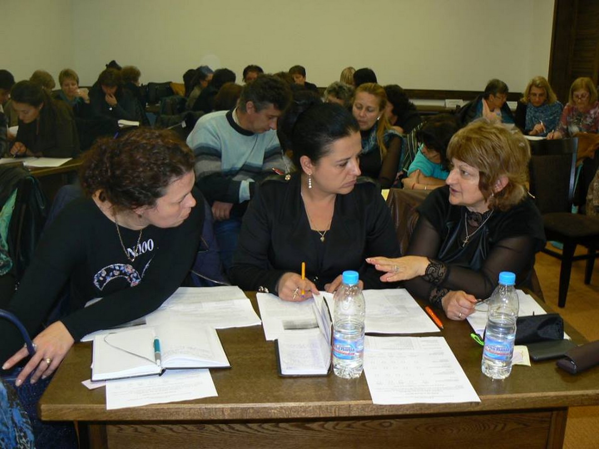seminar1810153 48 педагози от Ловешка област участваха в майсторски клас за учители
