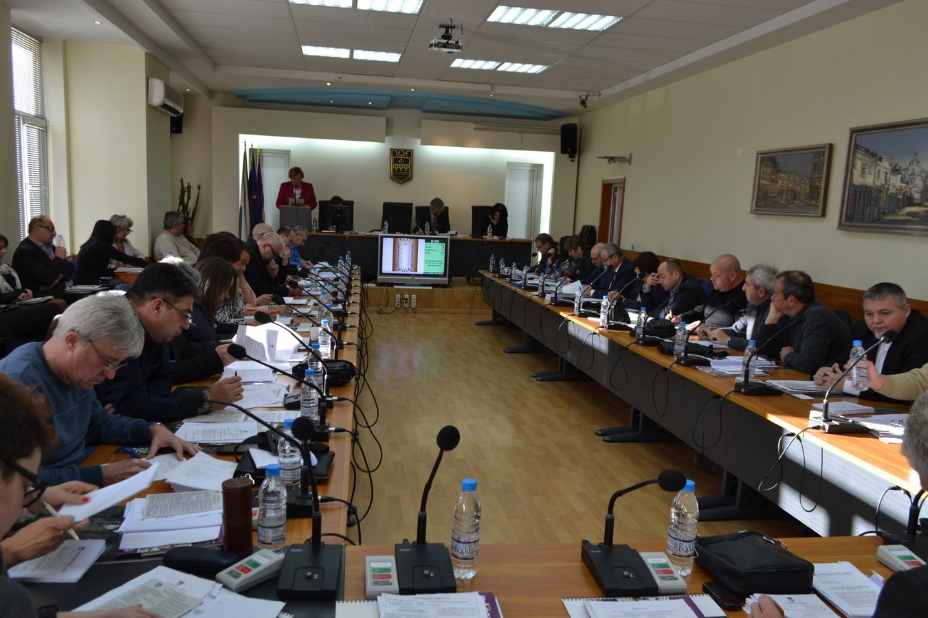 obs2112156 Съветниците от БСП искат извънредна сесия за детската храна