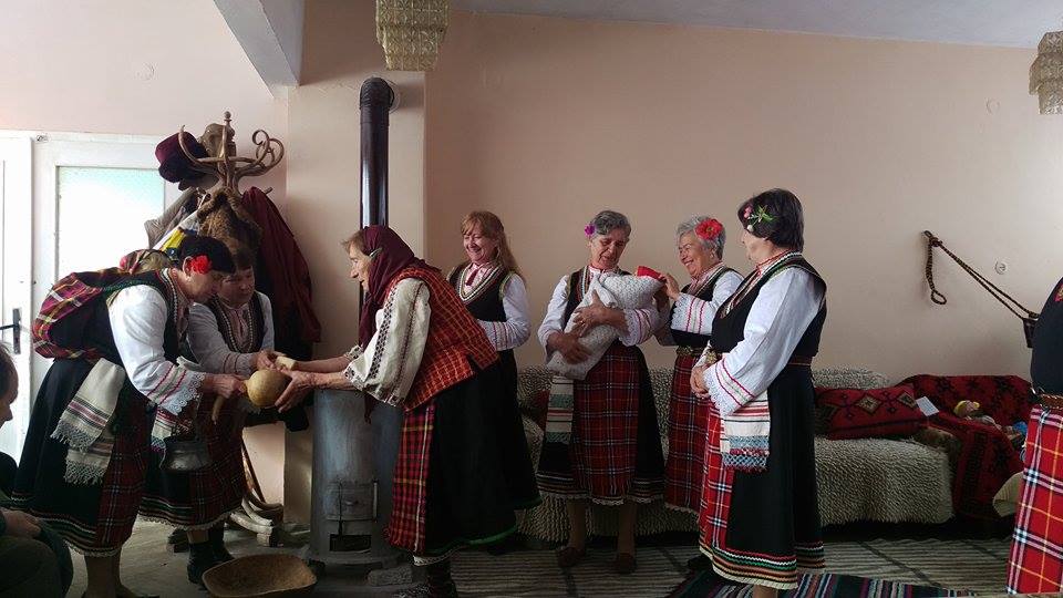 hlevenebabinden2201161 Заместник-кметът Венцислав Христов гостува на Бабинден в село Хлевене