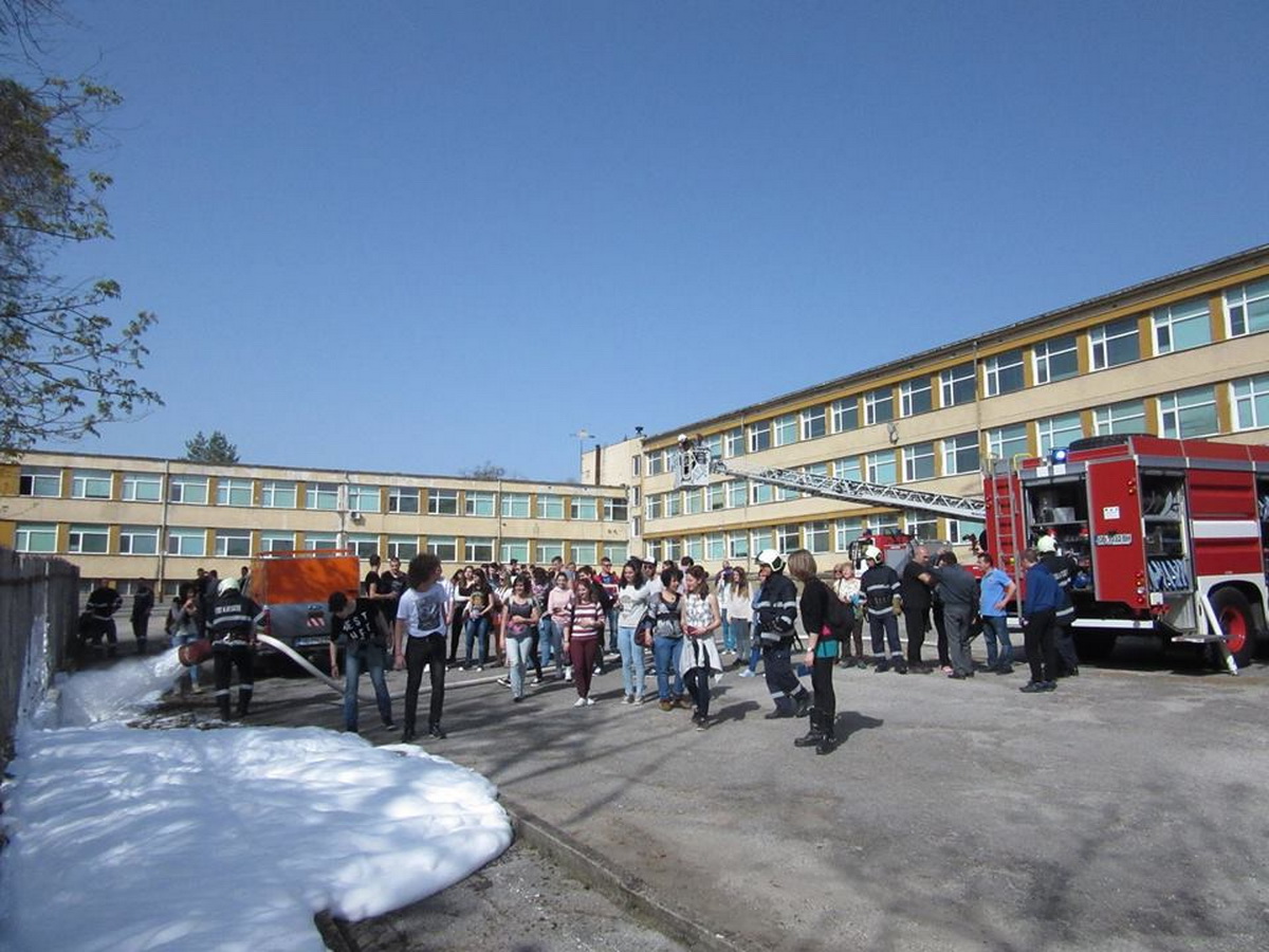 EKOMISIA1104161 Младежки Еврофорум в Ловеч роди нови доброволчески каузи и приятелства
