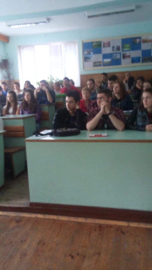 danachni1504162 За поредна година от офиса на НАП Ловеч стартираха данъчните курсове за млади