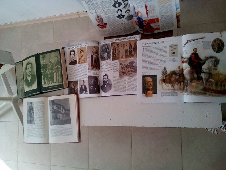 zora2104161 С интересни изяви в сряда в Народно читалище ,,Зора-1930 г.“, в кв. „Продимчец“ в Ловеч отбелязаха 140 години от избухването на Априлското въстание