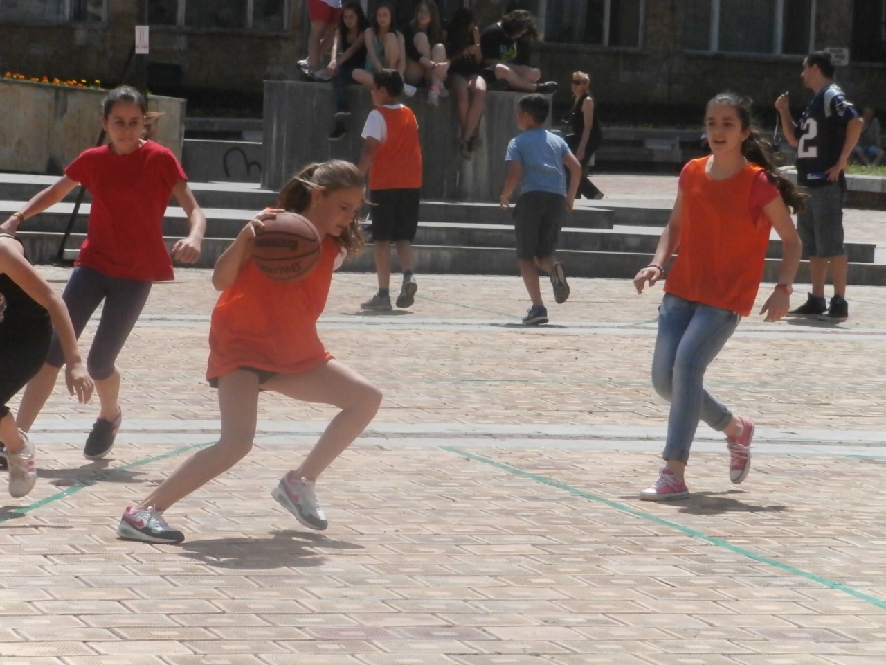 streetbaset100616 2 25 отбора участваха в баскетболно шоу “Стрийт баскет” в Ловеч