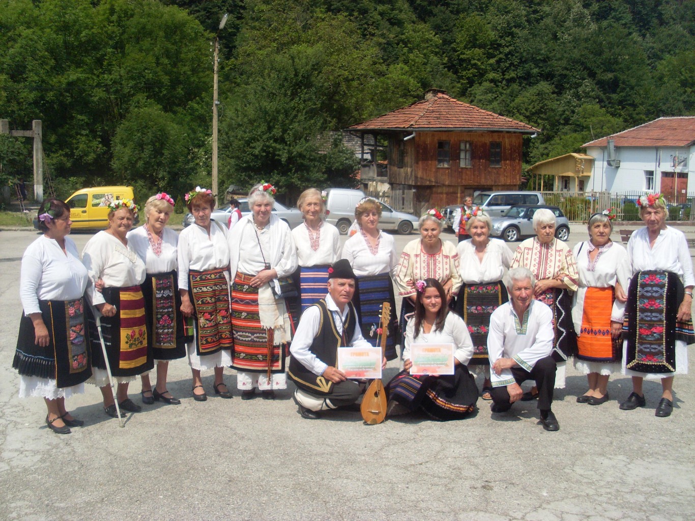 folklor208162 Фолклорни групи от Йоглав и Дренов на планинското надпяване „В полите на Балкана” в Балканец