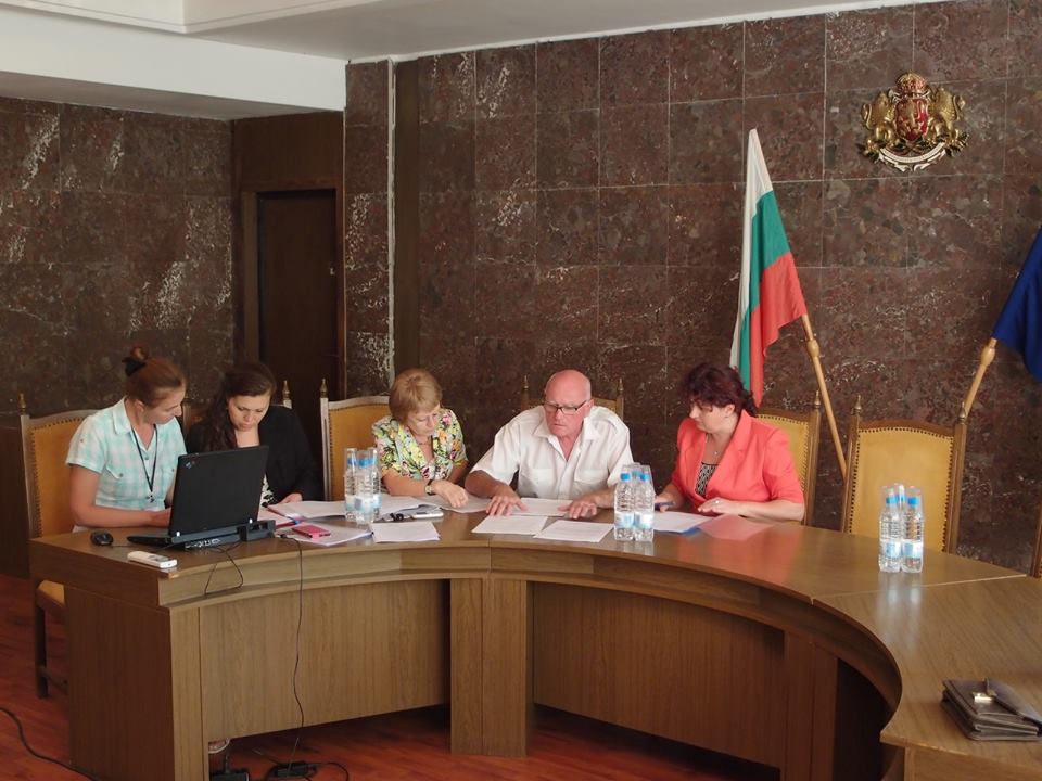 konsultaciiou609163 Областен управител проведе консултациите за определяне състава на РИК