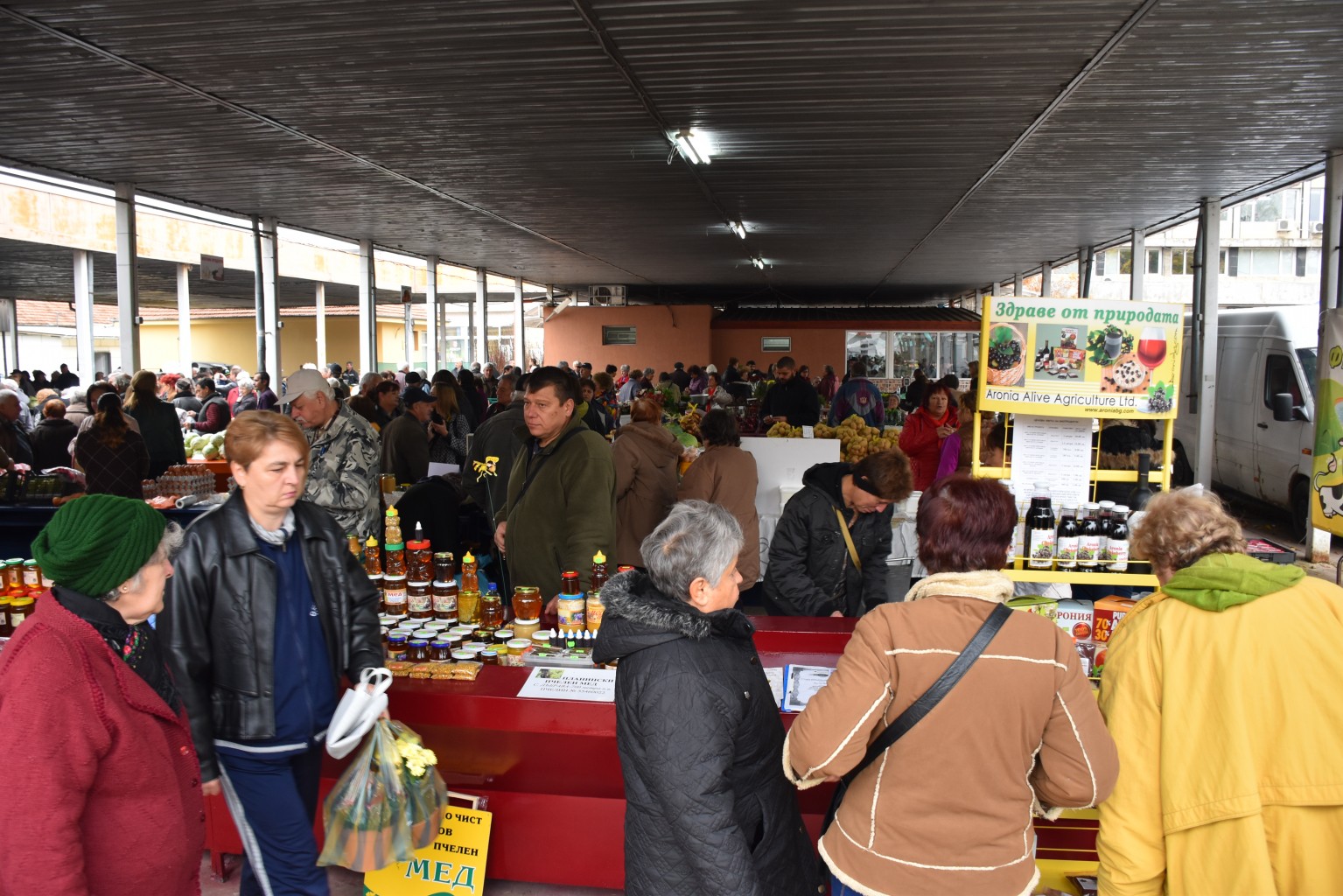 femerskipazarlovech2610163 Нова организация на провеждане на пазара в Ловеч в сряда предлага кметът Страцимир Петков