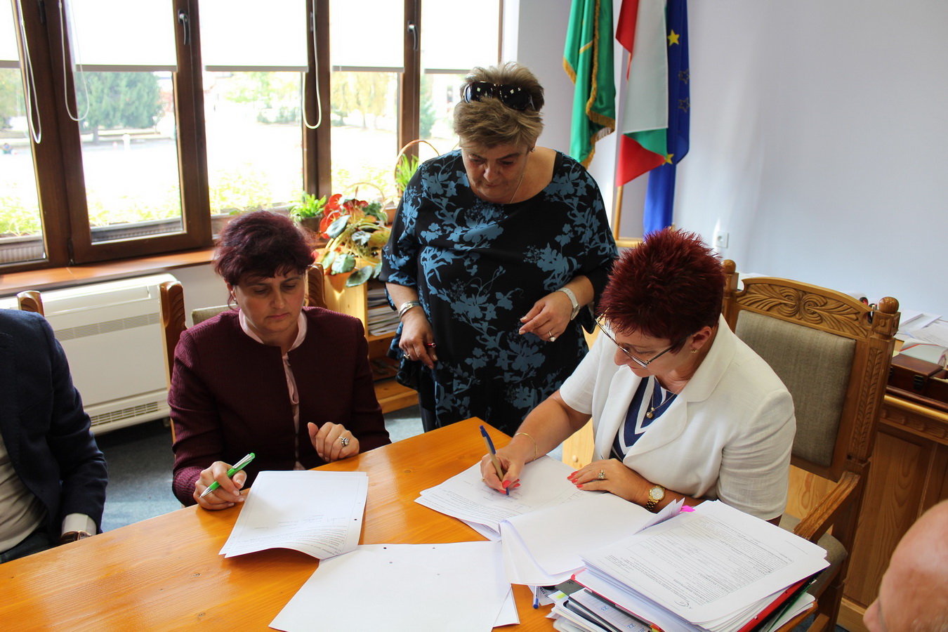 saniraneteteven410161 Започва санирането на нови две жилищни сгради в Тетевен