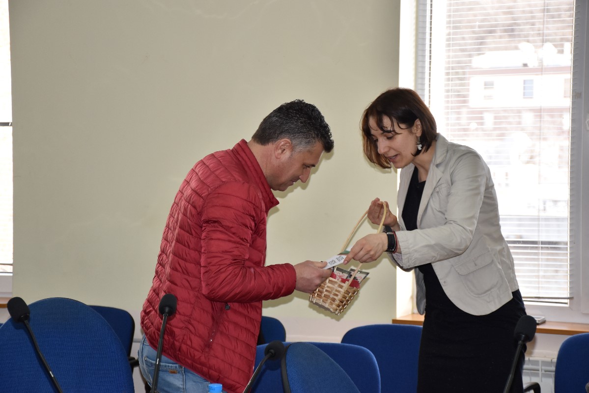 martenici10317 1 Мартеници за журналисти и представители на културните институции от кмета на Ловеч по повод 1 март
