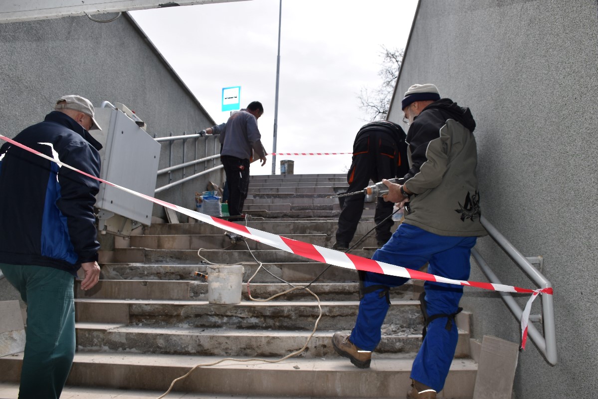 podlez200317 2 Временно се ограничава преминаването през подлеза на бул. “Мизия“ в Ловеч