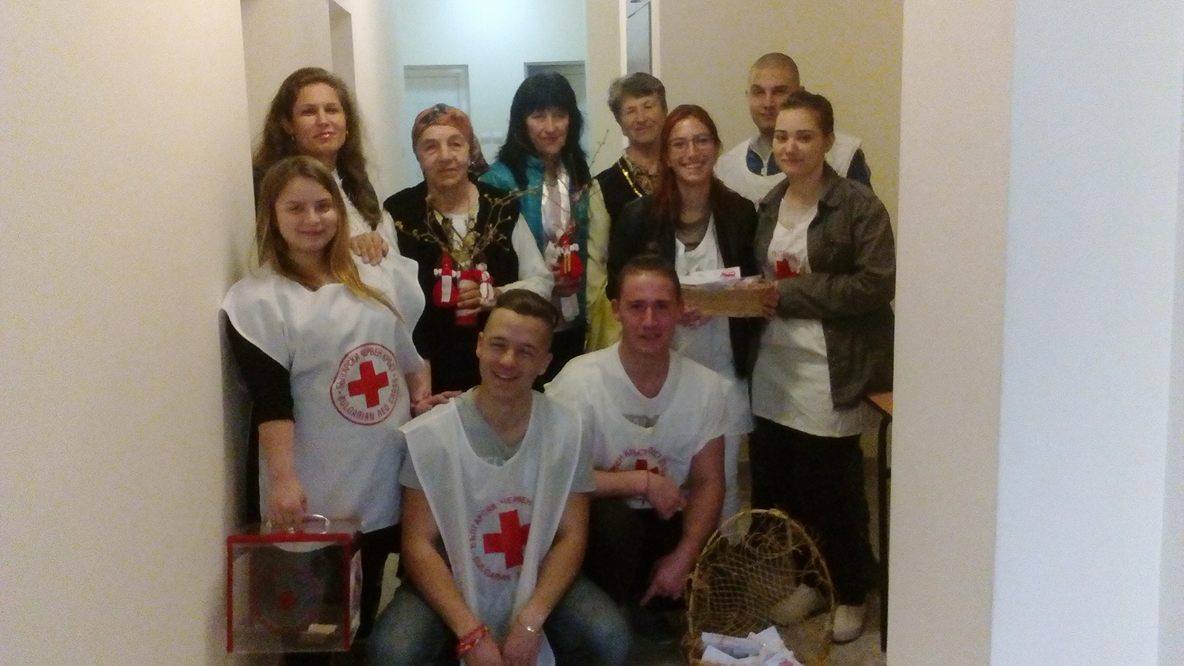 redcross10317 2 ЧЕРВЕНОКРЪСЦИ ЗАЛЯХА ОБЛАСТТА С МАРТЕНИЦИ