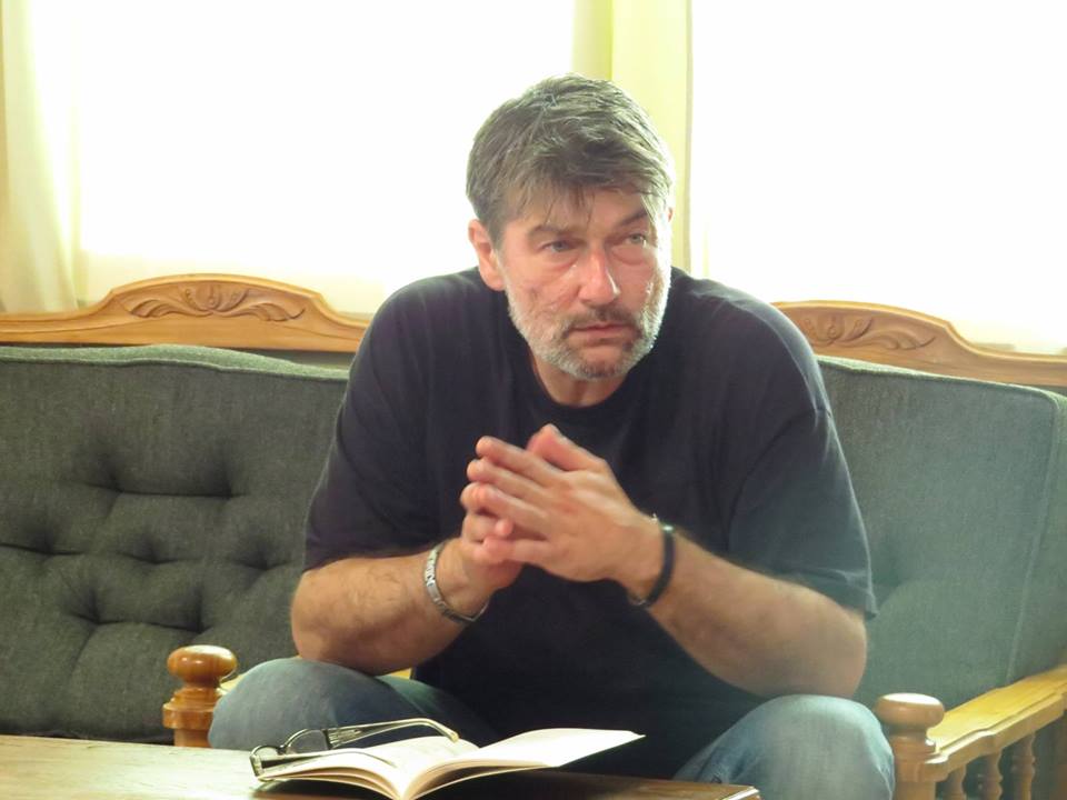 ivailocanov2404171 Ивайло Цанов представя в родния Ловеч втората си поетична книга