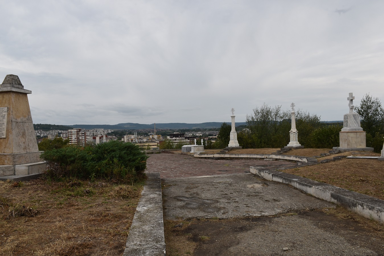 pametnici2108175 Основно реставрирани са паметниците на руските воини в Ловеч