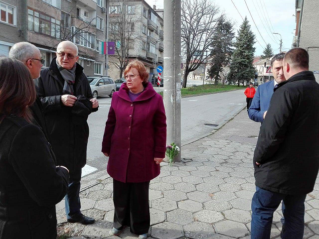 kmkmet2011172 Ръководството на Община Ловеч участва в Световния ден за възпоменание на жертвите на ПТП