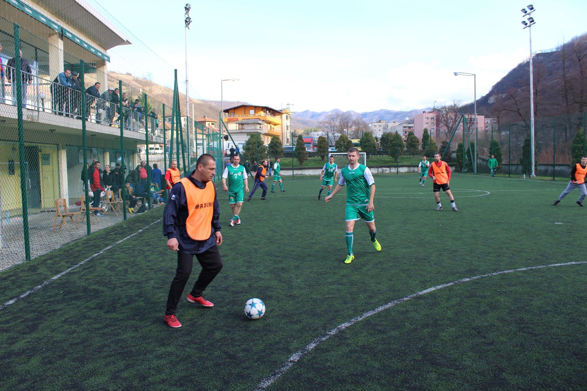 footballtetev191217 5 Над 700 лева бяха събрани от провелия се благотворителен Коледен турнир по футбол