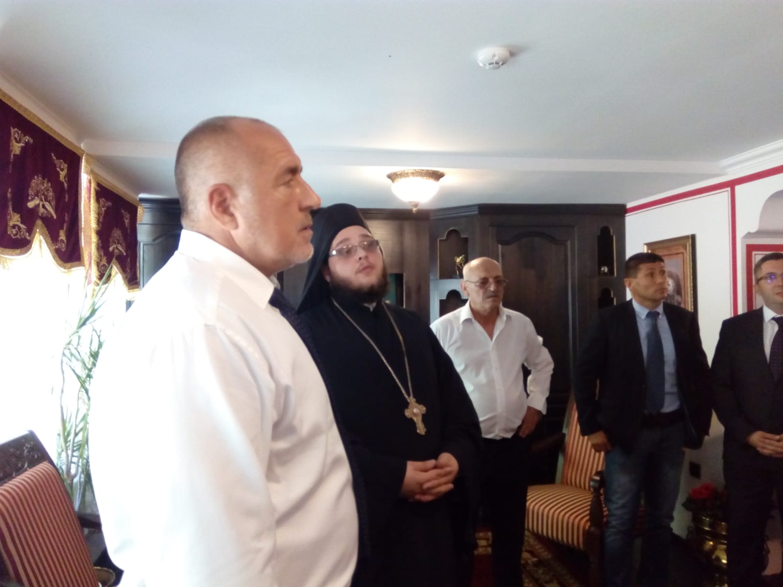 pm troqn1508181 Премиерът Бойко Борисов посети Троянския манастир