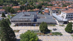 obshtinatroyan1010181 В Деня на българската община символично ще бъде открита ремонтираната сграда на администрацията в Троян